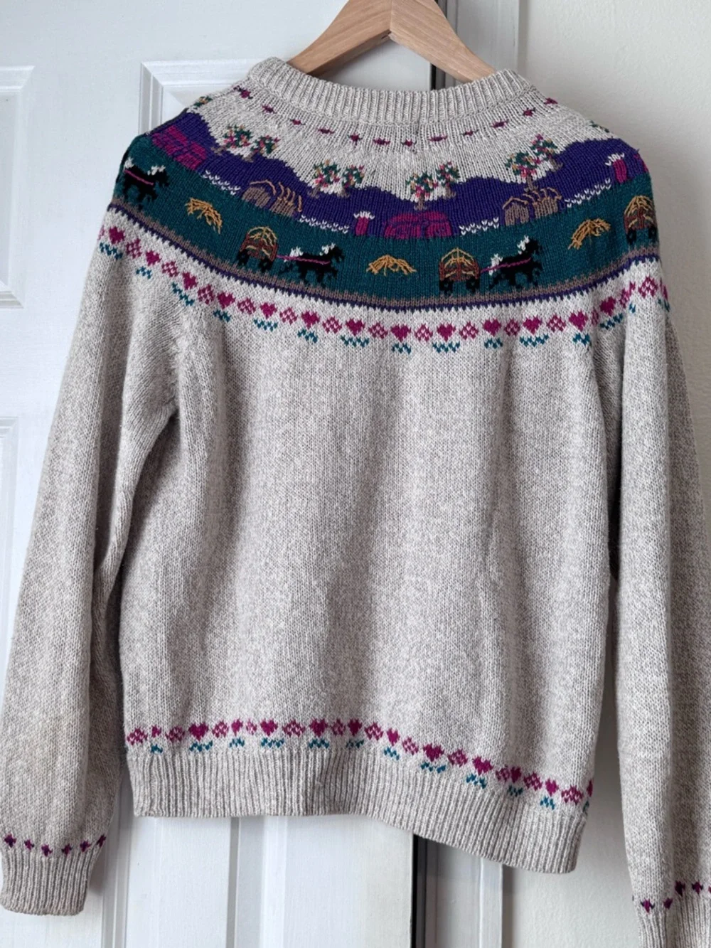 Vintage WOOLRICH Farm Scene Sweater - Picture 3 of 10